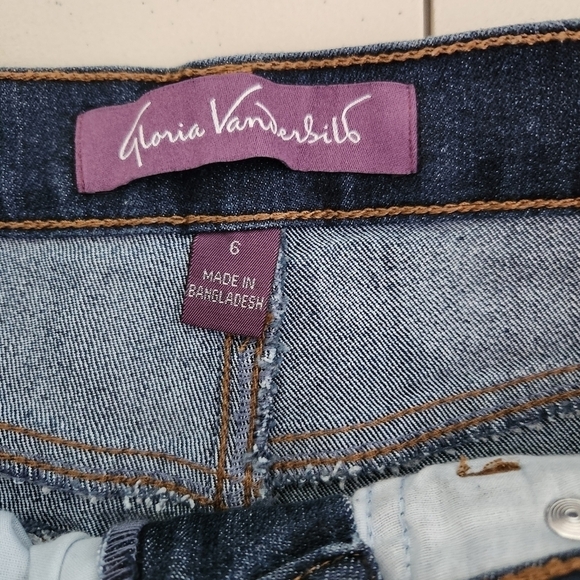 Gloria Vanderbilt Amanda Jeans - Picture 8 of 8
